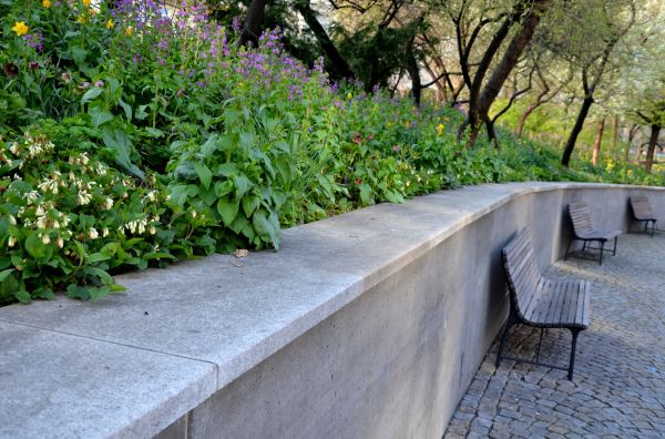 Concrete Retaining Wall Service in Palm Desert
