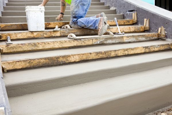 Concrete Steps Pouring in Palm Desert