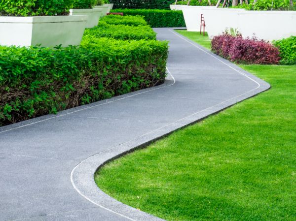 Walkway Curb Installation in Palm Desert