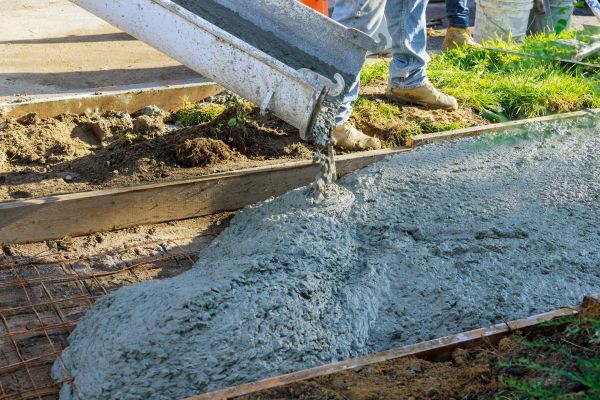 Driveway Concrete Pouring in Palm Desert