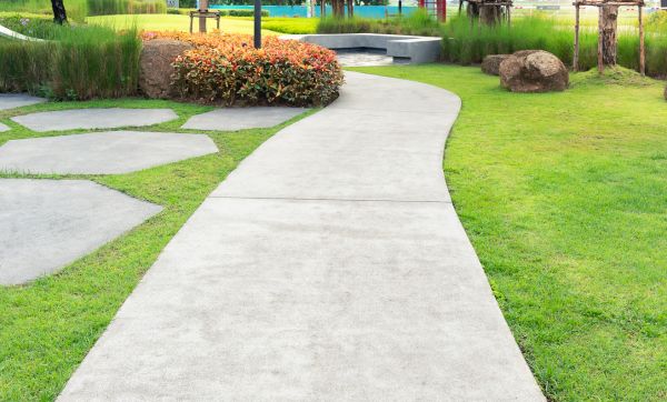 Concrete Sidewalk Installation in Palm Desert
