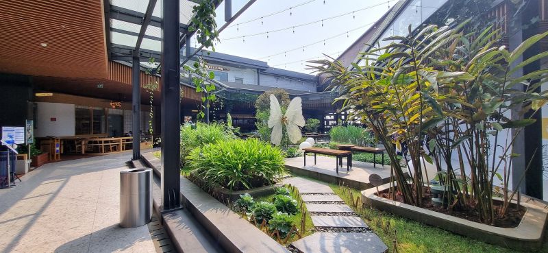 Landscape Concrete Features